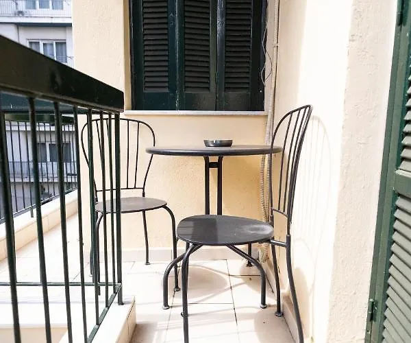 Apartament Delmare Mqueen *